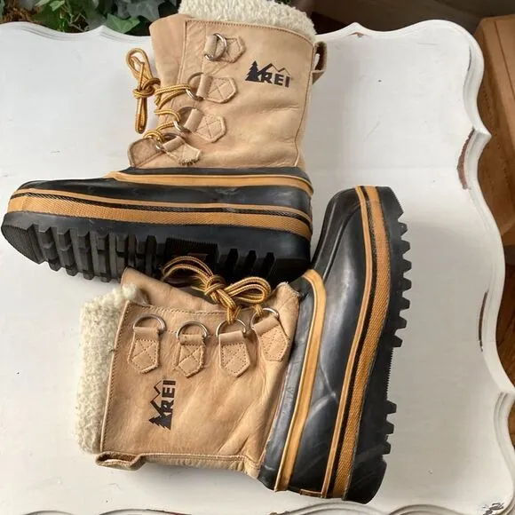 REI Lace Up Wool Lined Winter Snow Boots Size 6