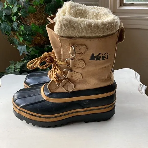 REI Lace Up Wool Lined Winter Snow Boots Size 6