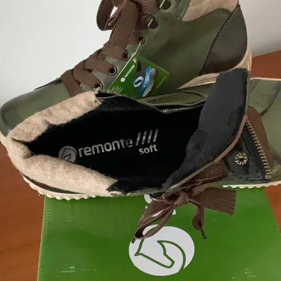 Remonte Green and Brown High-Top Sneakers