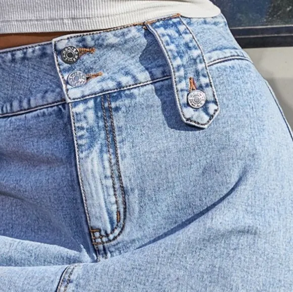 Retro High-Rise Waist Slim Double Button Wide Belt Loop Jean Denim Mini Skirt