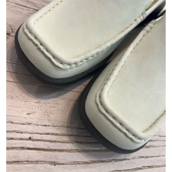 Rockport Women's light green Leather Loafers Size 8.5 Square Toe Slip On NWOT