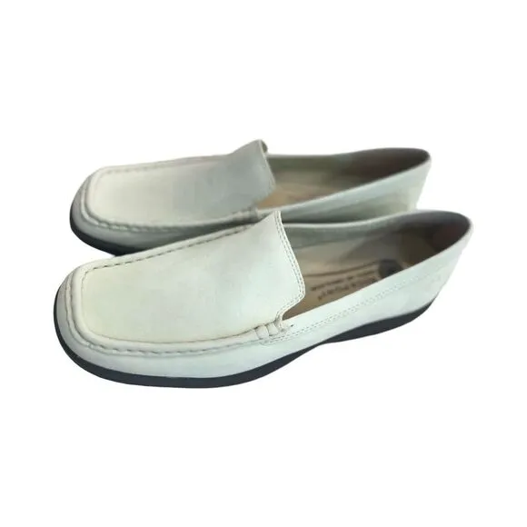 Rockport Women's light green Leather Loafers Size 8.5 Square Toe Slip On NWOT