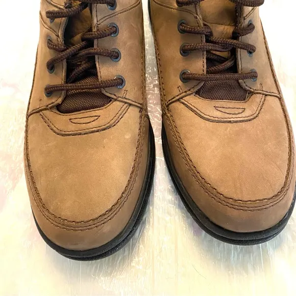 Rockports World Tour Classic brown loafers Sz.12. NWOT No box