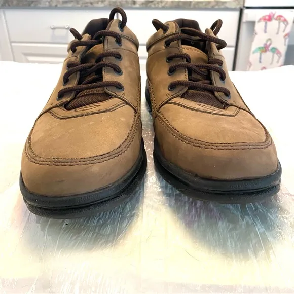 Rockports World Tour Classic brown loafers Sz.12. NWOT No box