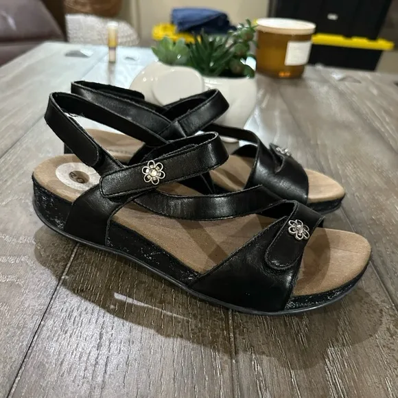 Romika Sandals