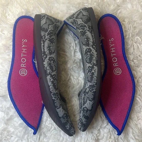 Rothy’s Limited Edition Stone Snake pointy flats size 7