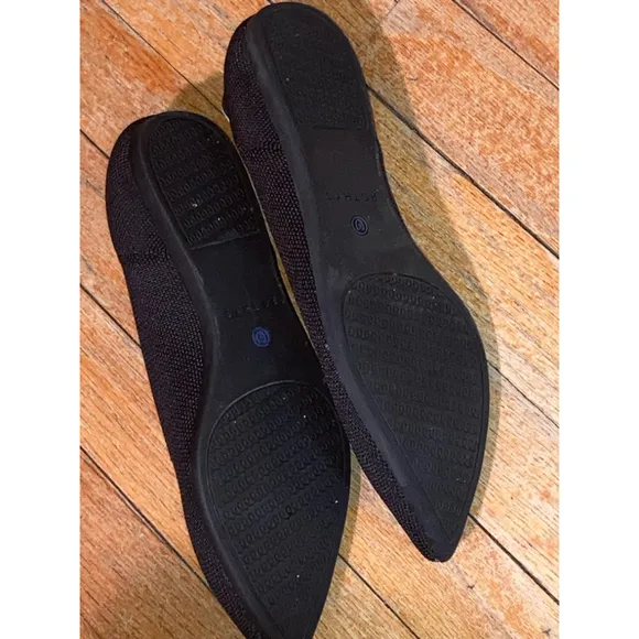 Rothy's The Point Black flat w/ White Halo size 8.5