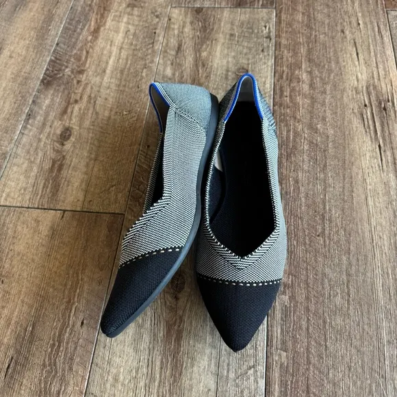 Rothy’s the point cap toe pointed toe ballet flats size 9.5