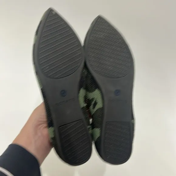 Rothy's Women's Camouflage Flats - Green and Orange Pointed toe size 6