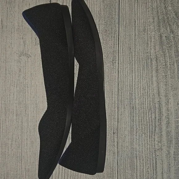 Rothy's Women's The Point Slip-On Flats Black Size 8