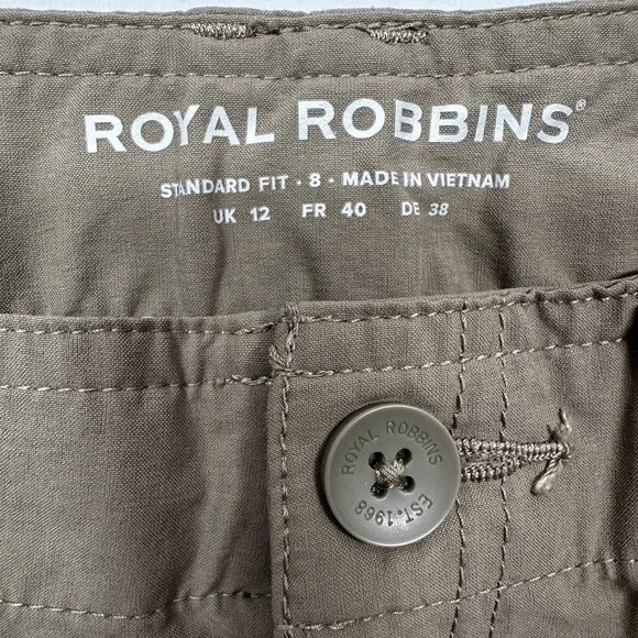 Royal Robbins // Women's Backcountry Pro II Khaki Shorts, Size 8