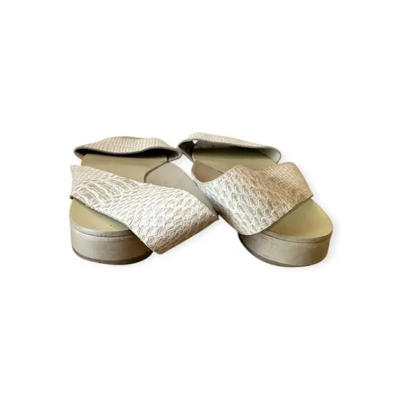 Saint &amp; Libertine Taylor flat sandal, Neutral, Size 9M