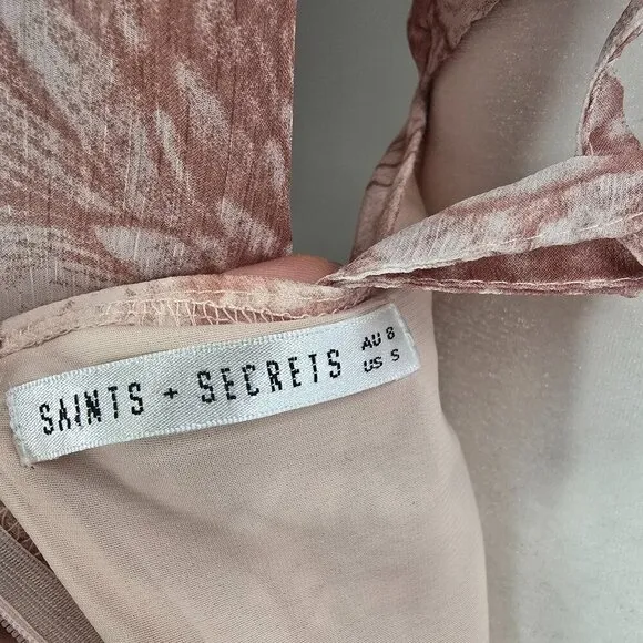 Saints   Secrets Albany Sexy Back Faux Wrap Frill Dress Floral in White &amp; Nude