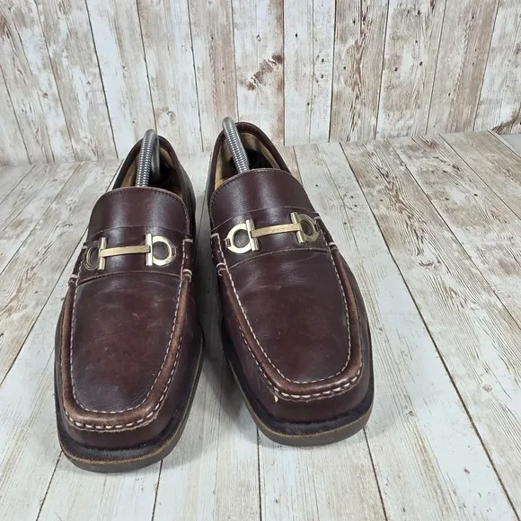Salvatore Ferragamo Loafers Dress Shoes Gold Buckle Brown Leather Size 8.5