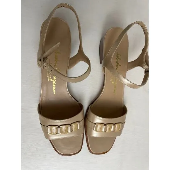 Salvatore Ferragamo Open Toe Sandals Womens Size 7.5 Nude Strappy Chunky Heel