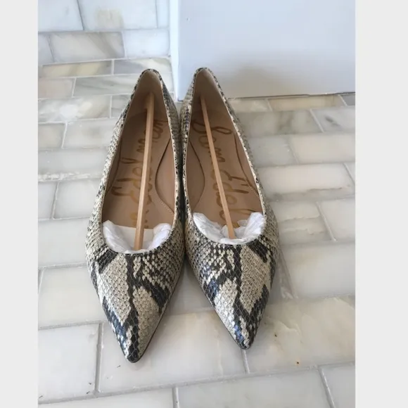 Sam Edelman Sally Pointed Toe Flats - brand new 8