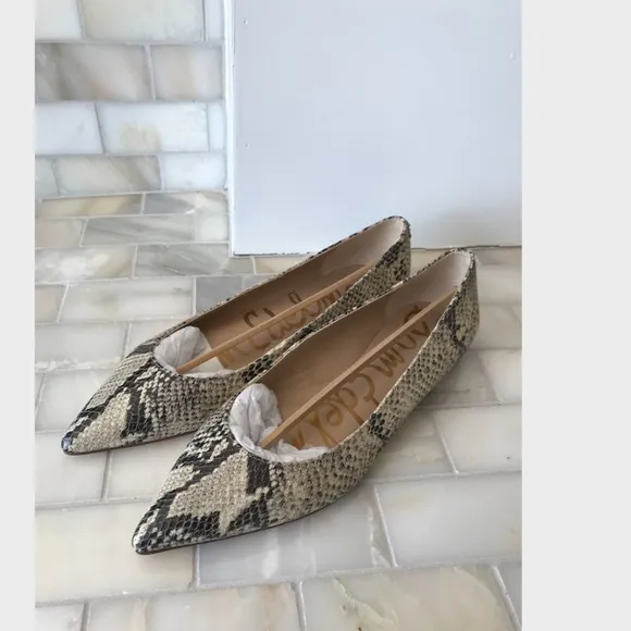 Sam Edelman Sally Pointed Toe Flats - brand new 8