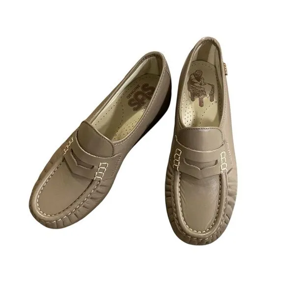 SAS Classic Moc Toe Penny Loafer Mocha Leather in Size 6.5