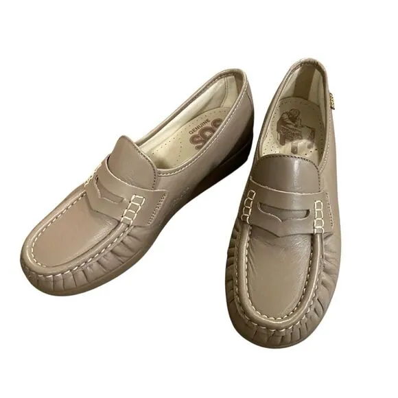 SAS Classic Moc Toe Penny Loafer Mocha Leather in Size 6.5