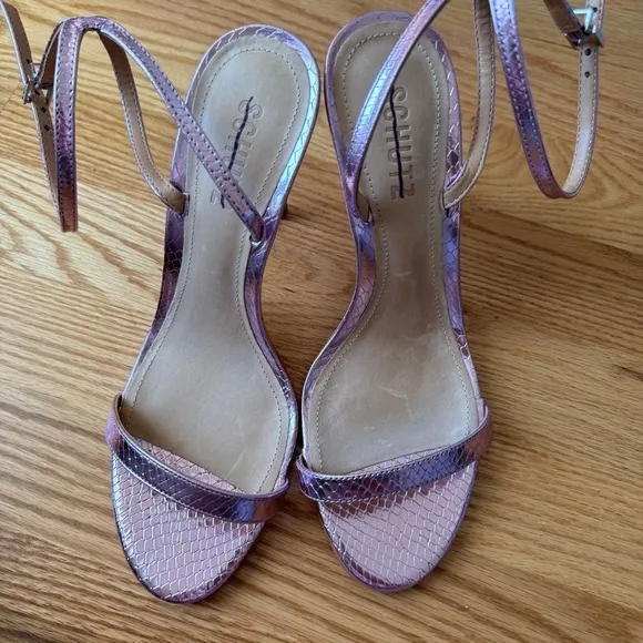 Schutz Joenn Metallic Snake Print Sandal size 7.5 Purple