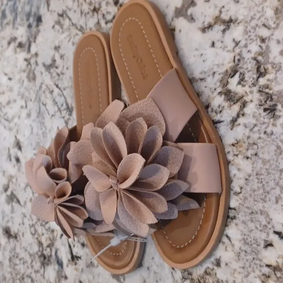 See by Chloe Magnolia Flat Slide Sandals NEW without box Size EU 37/ US 6