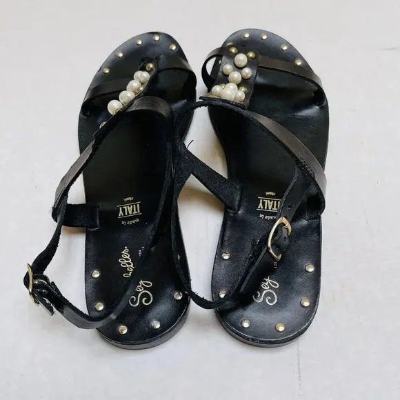 Seychelles Black Studded Pearl Leather Flat Sandals Womens 9 Italy Made Vacay