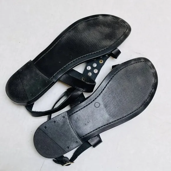 Seychelles Black Studded Pearl Leather Flat Sandals Womens 9 Italy Made Vacay