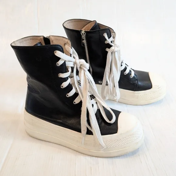 SHANE JUSTIN Chunky Chonky Platform Sole Black &amp; White Lace-up High top Boots