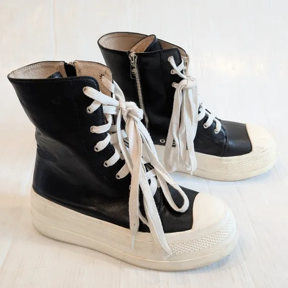SHANE JUSTIN Chunky Chonky Platform Sole Black &amp; White Lace-up High top Boots