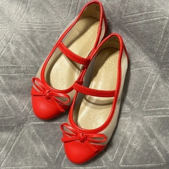 SHEER BOW FLAT