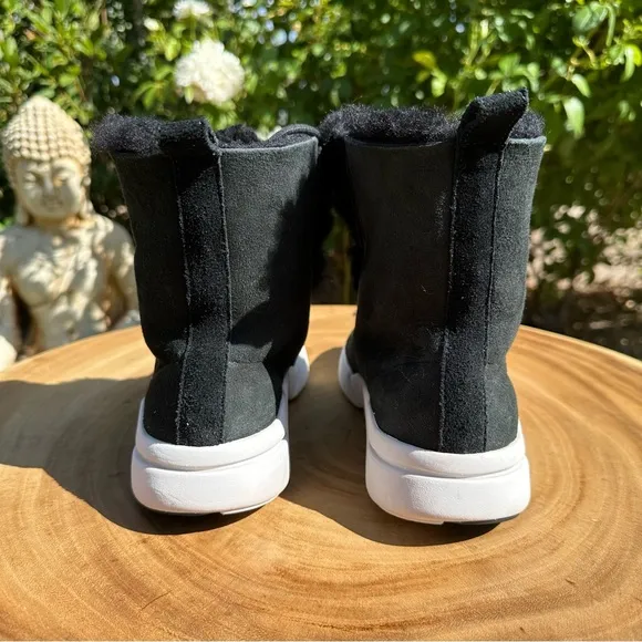 SKECHERS MARK NASON Faux Fur Lined Suede Boot Sneakers Women’s Size 6