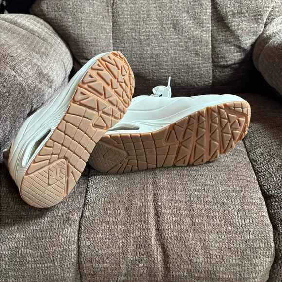 Skechers White and Gold Chunky Sneakers with Air Cushion Sole
