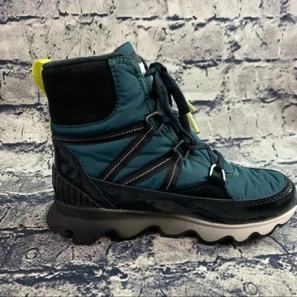 SOREL Black Kinetic Sport Waterproof Snow Boots Women's Size 6 NL3776-375