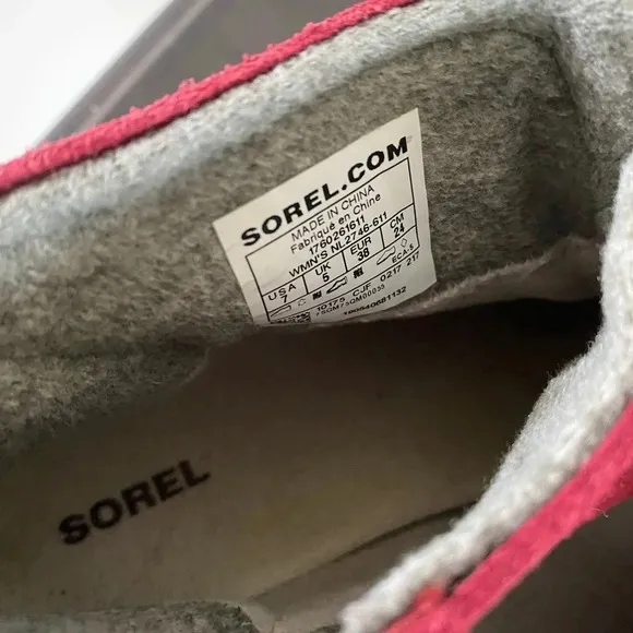 Sorel Boots Women’s 7 Cozy Short Snow Boot Red
