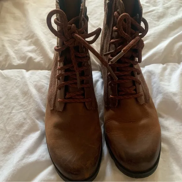 Sorel Brown Hiking and Snow waterproof Boots Size 7.5