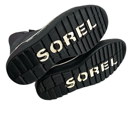 Sorel Cheyanne Metro HI Waterproof Insulated Black Boots high tops Size 7