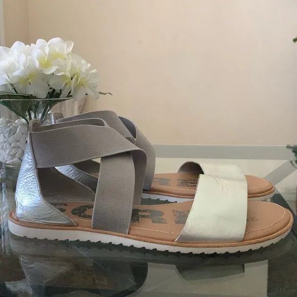 SOREL ELLA II FLAT SANDALS