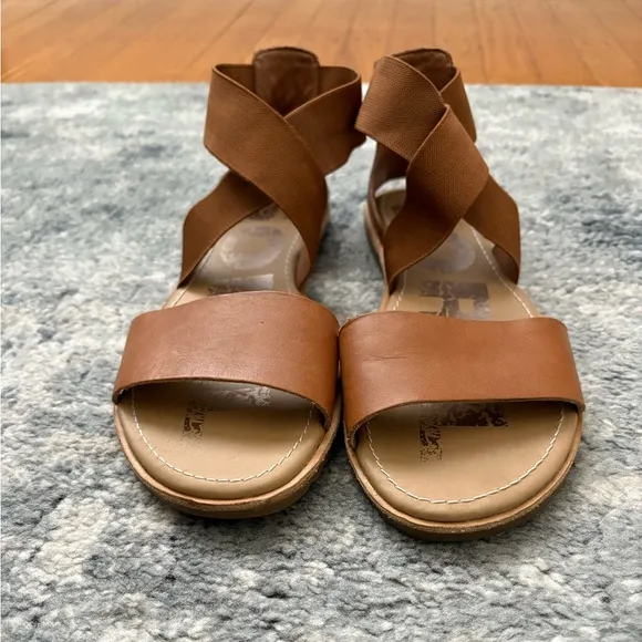 Sorel Ella II Leather Flat Sandals in Velvet Tan, SZ Women’s 9