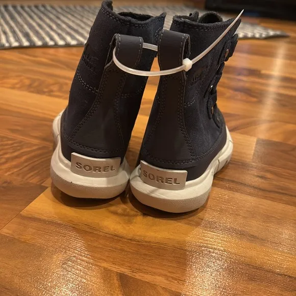 Sorel‎ explorer toddler navy insulated boots size 9