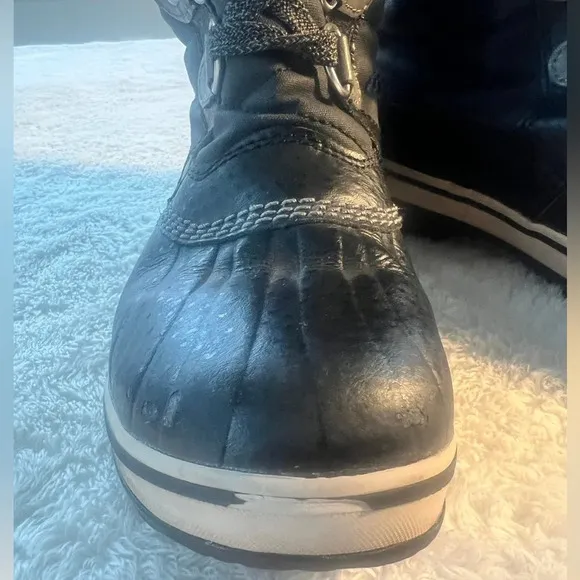 Sorel Girls Youth Sz 5 Black TOFINO Waterproof Snow Boots w/ Faux Fur Snow boots