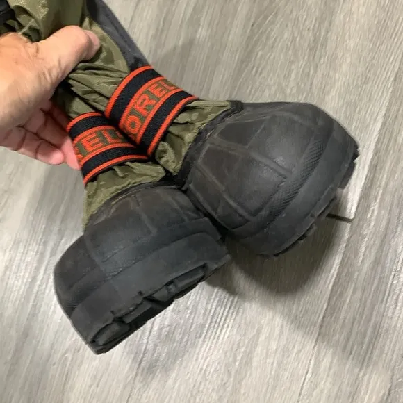 Sorel Ice Fox Insulated Olive Green &amp; Black Snow Boots size 6 youth 7 womans
