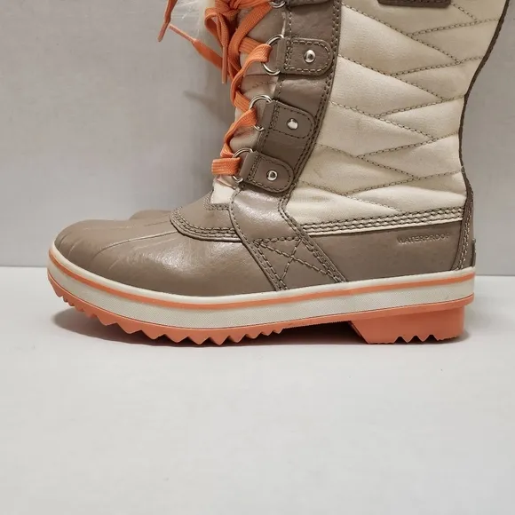 Sorel Joan of‎ Arctic Boots