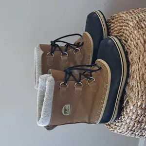 SOREL Mens Winter Carnival Waterproof/Insulated‎ Boots Brown Leather/Black M7/W9