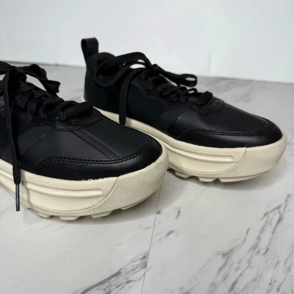 Sorel Ona 503 Everyday Low Top Black Chunky Platform Sneaker 7 1/2