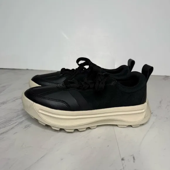 Sorel Ona 503 Everyday Low Top Black Chunky Platform Sneaker 7 1/2