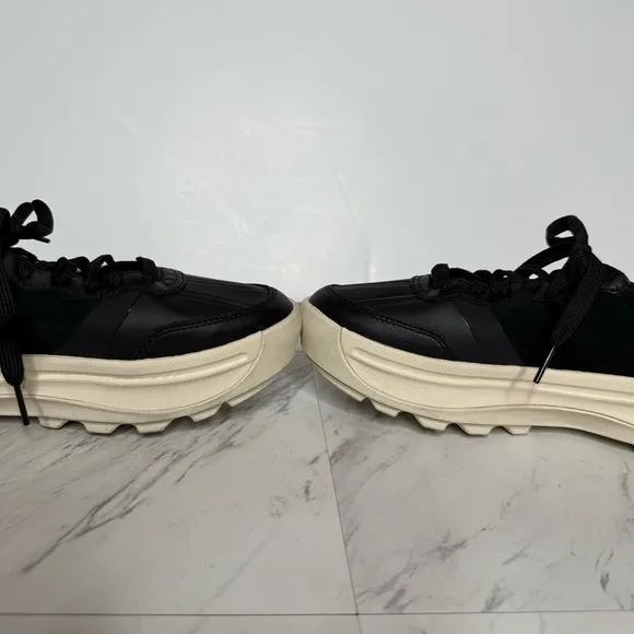 Sorel Ona 503 Everyday Low Top Black Chunky Platform Sneaker 7 1/2