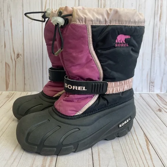 Sorel pink / black Snow boots Size 4