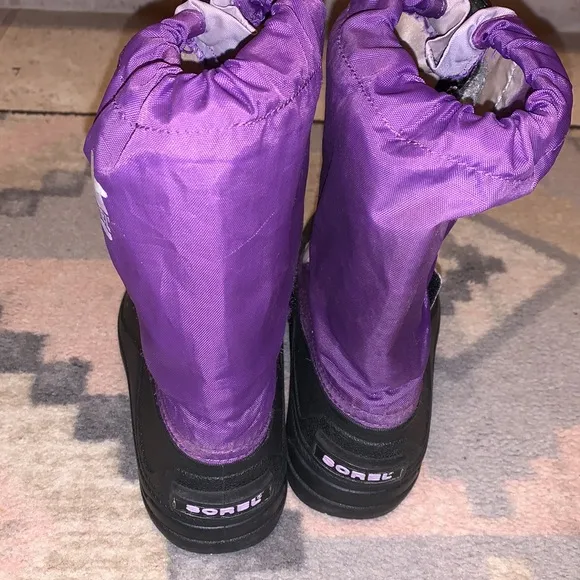 Sorel snow boots 🥾