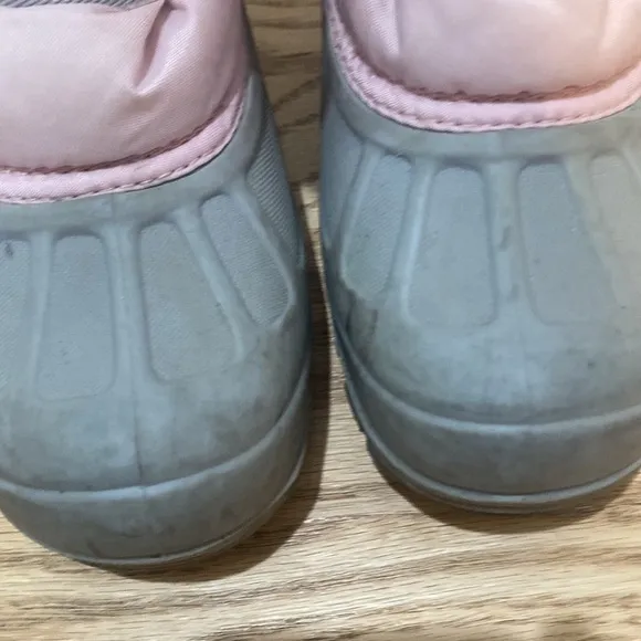 SOREL Waterproof Insulated Winter Cub Boots size 4