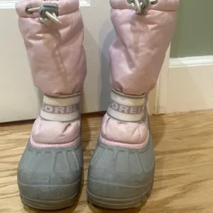 SOREL Waterproof Insulated Winter Cub Boots size 4